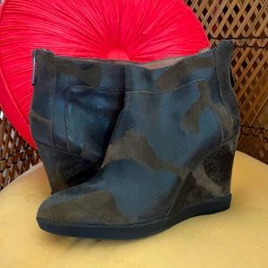 Donald j pliner size 8